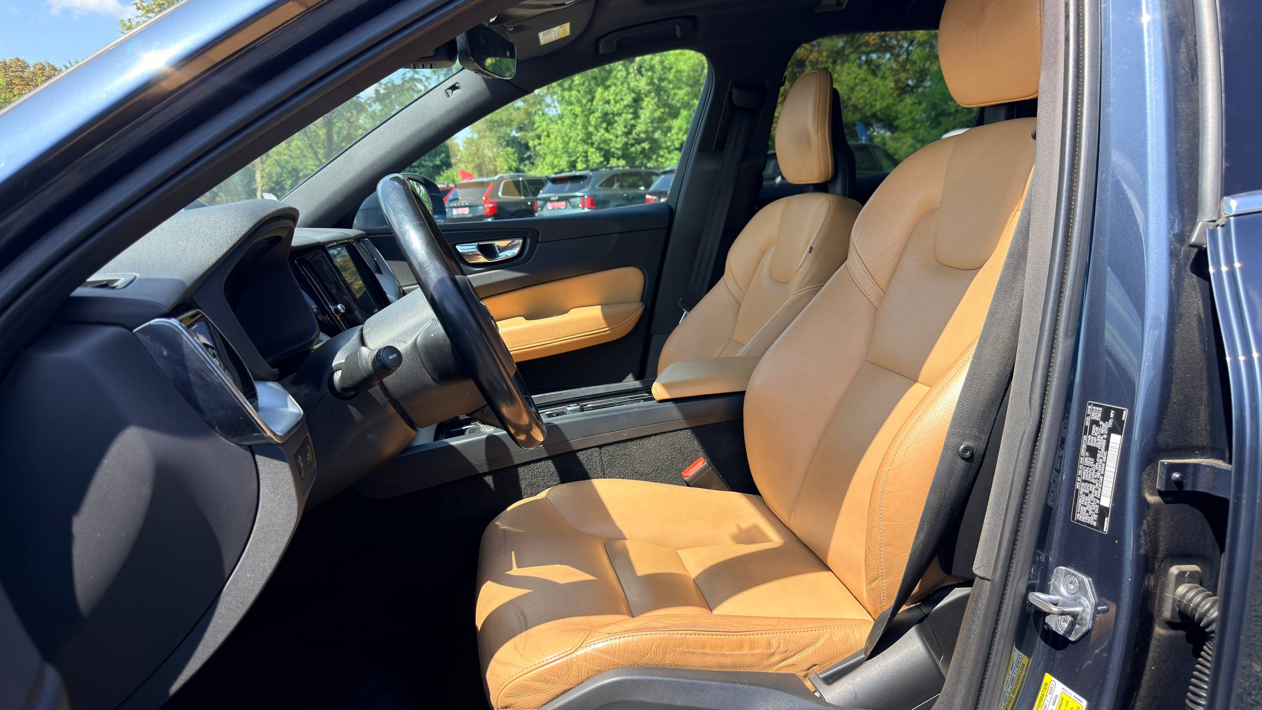 VOLVO XC60 T5 MOMENTUM 2018