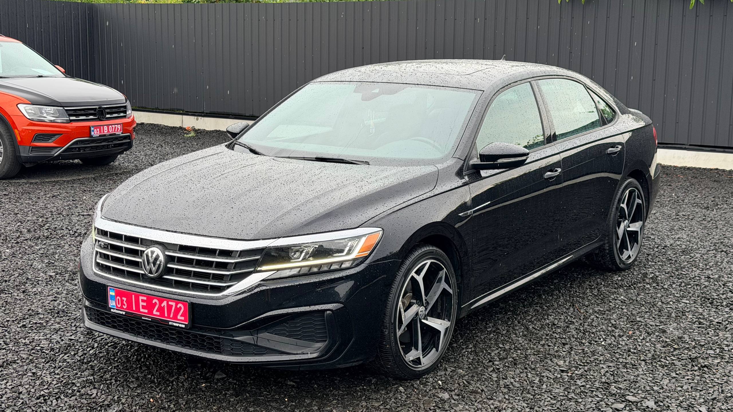 VOLKSWAGEN PASSAT R-Line 2021