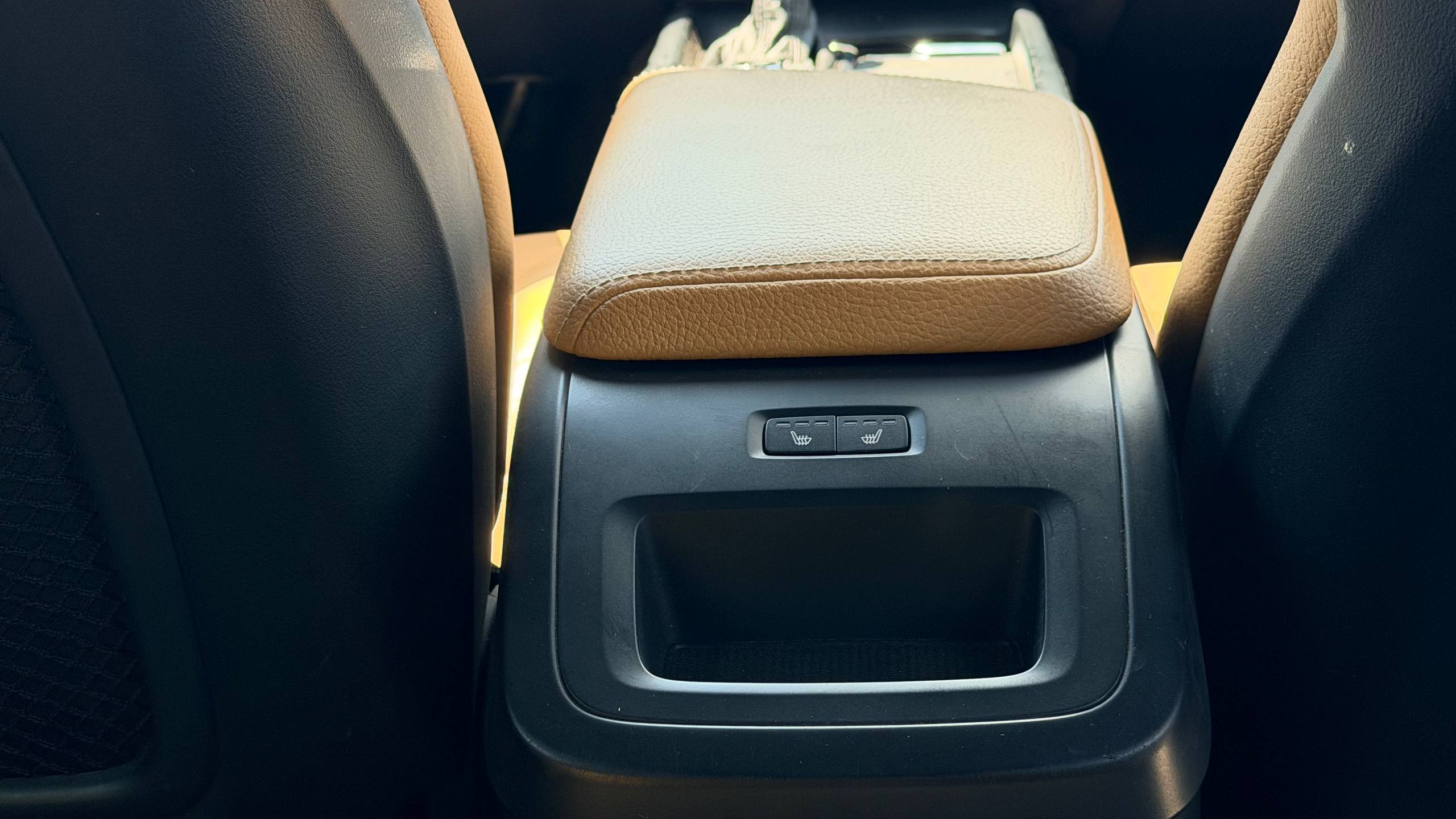 VOLVO XC60 T5 MOMENTUM 2018