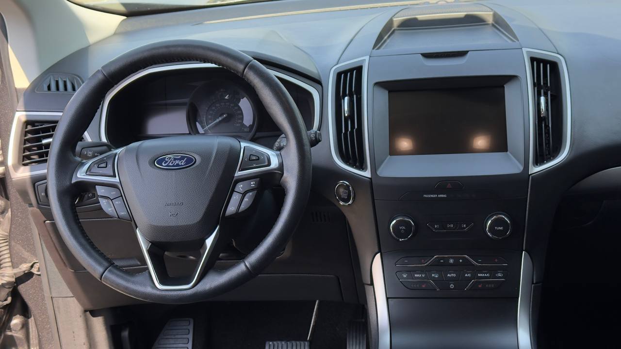 FORD EDGE SEL 2019