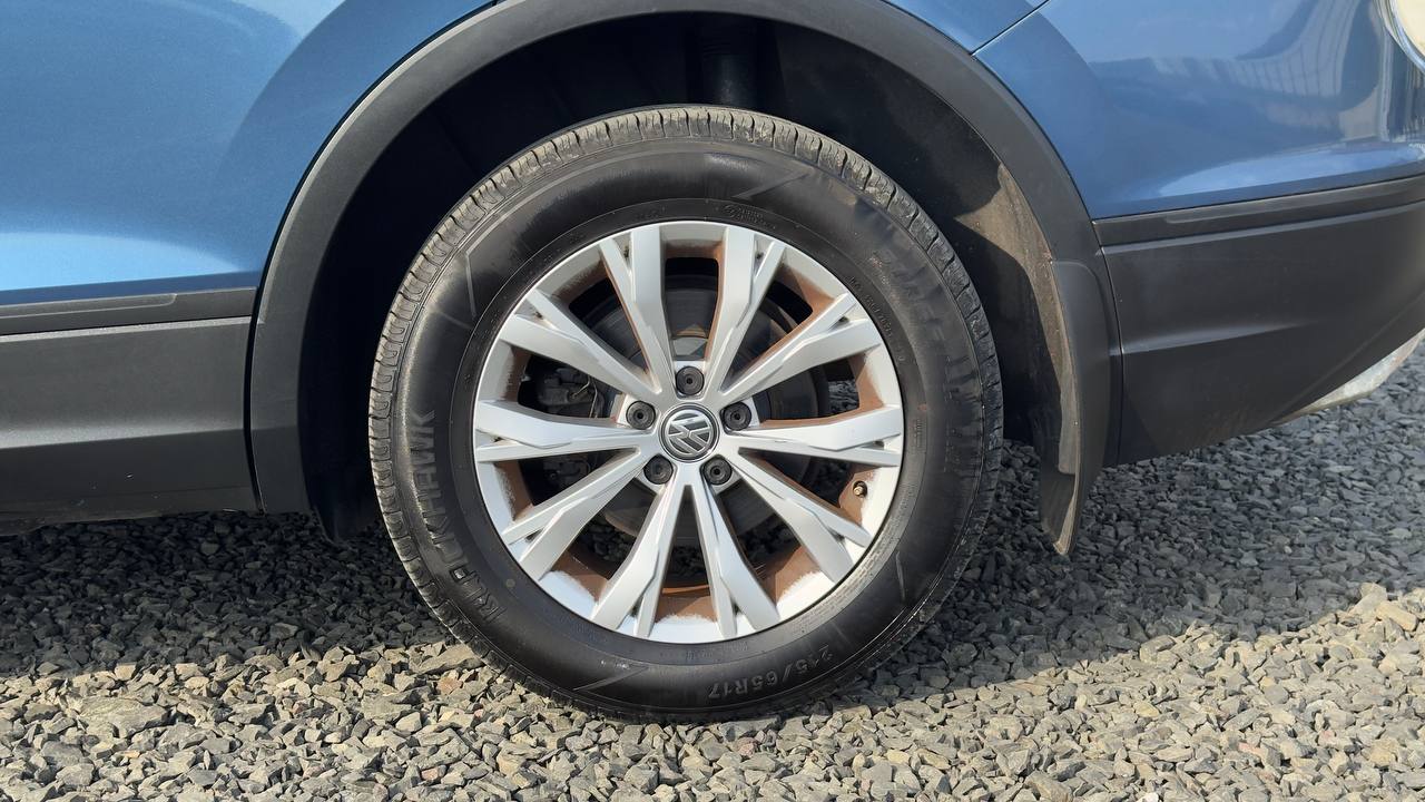 VOLKSWAGEN TIGUAN S 2017