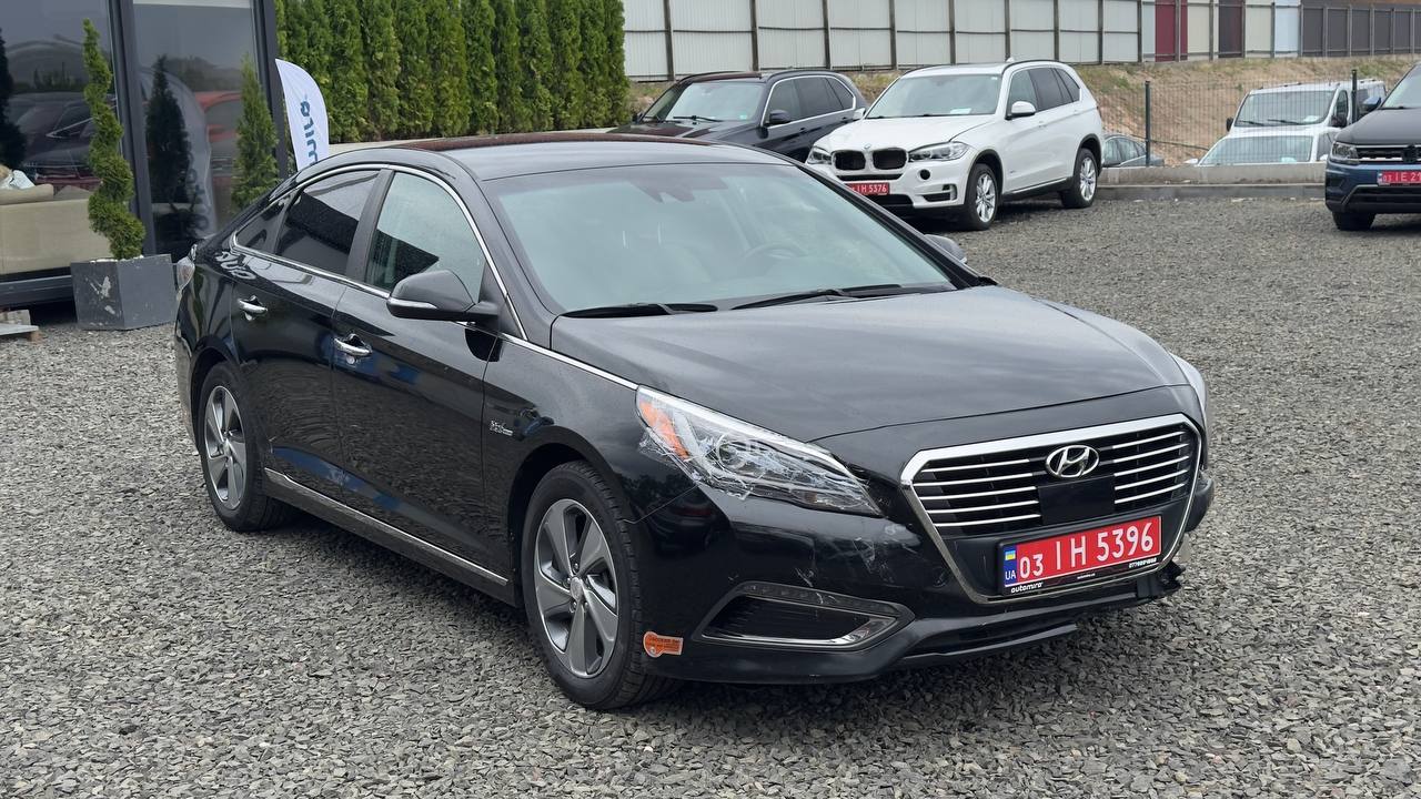 HYUNDAI SONATA PLUG-IN HYBRID LIMITED 2015