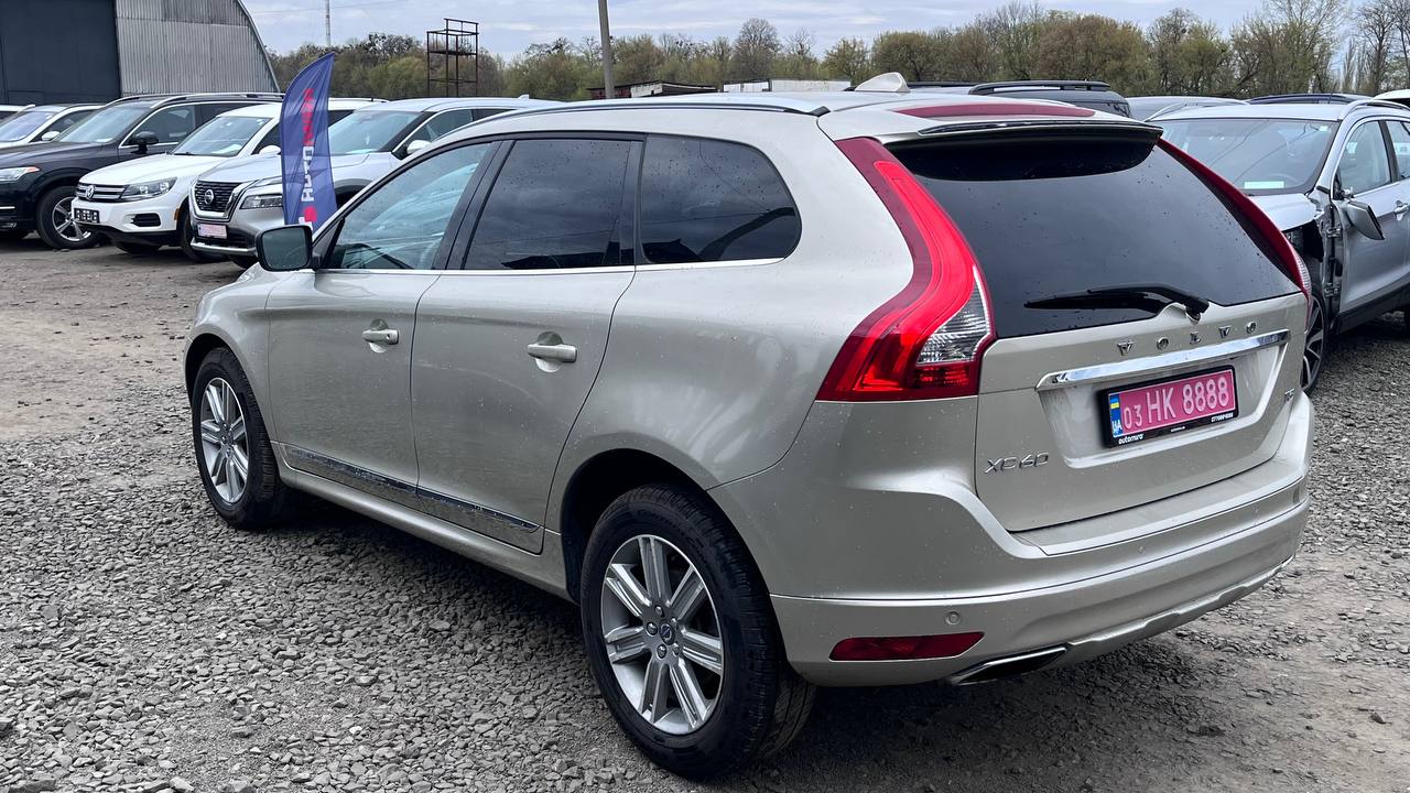 VOLVO XC60 T5 INSCRIPTION 2016
