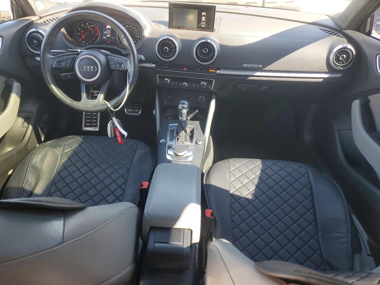 AUDI A3 PREMIUM 2017