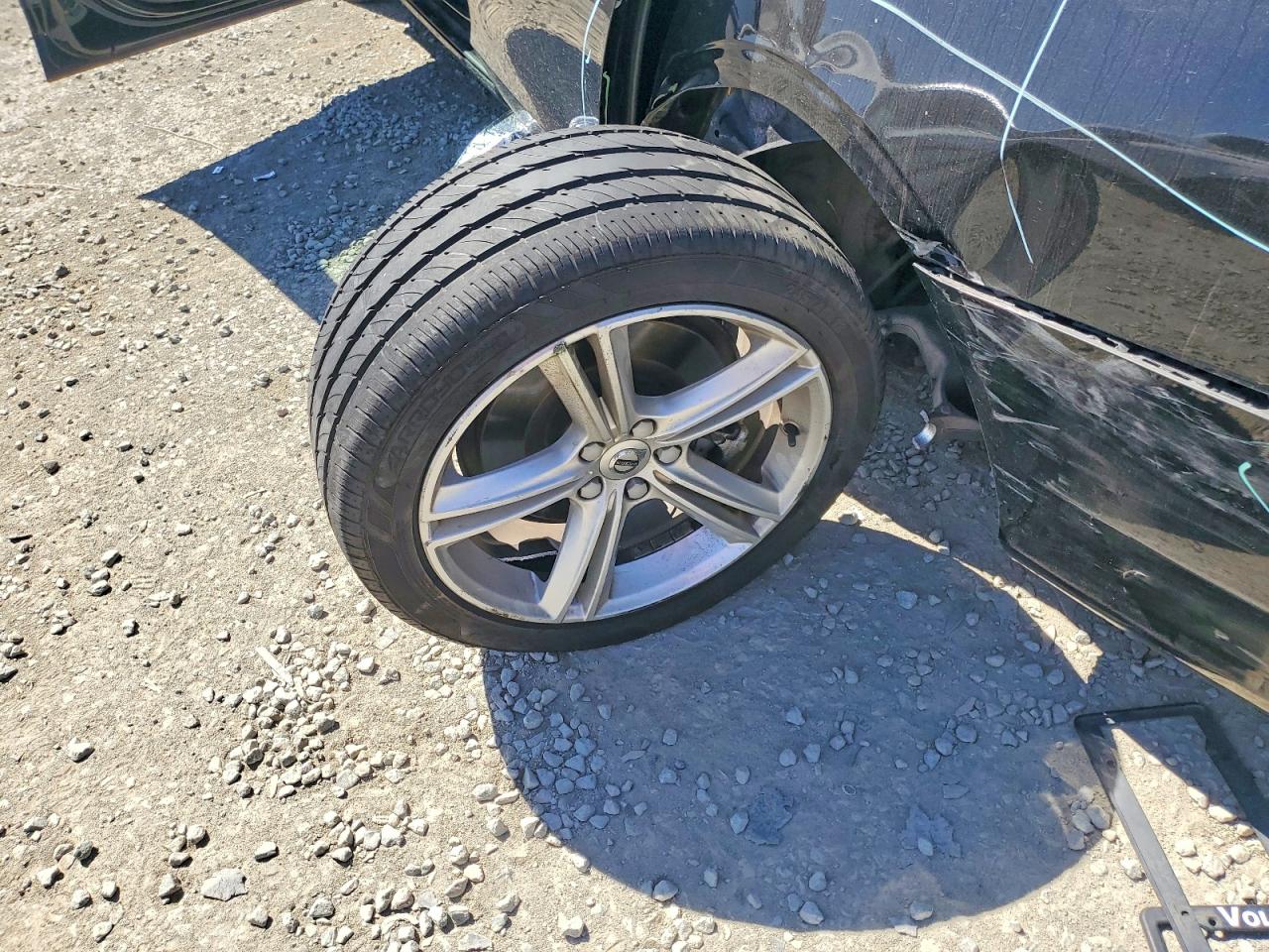 VOLVO S90 T5 MOMENTUM 2017