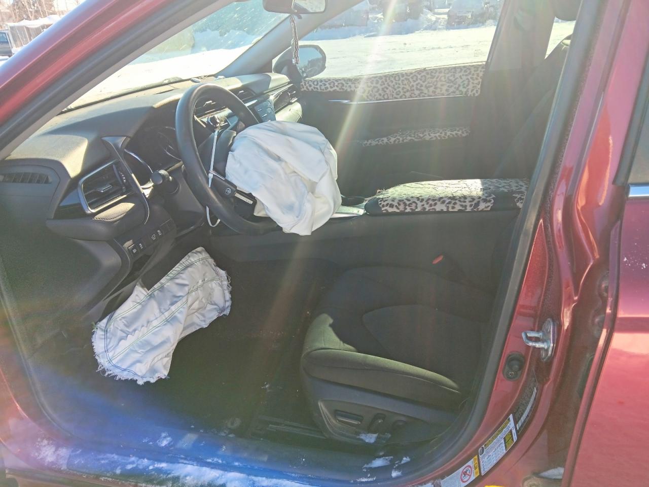 TOYOTA CAMRY LE 2018