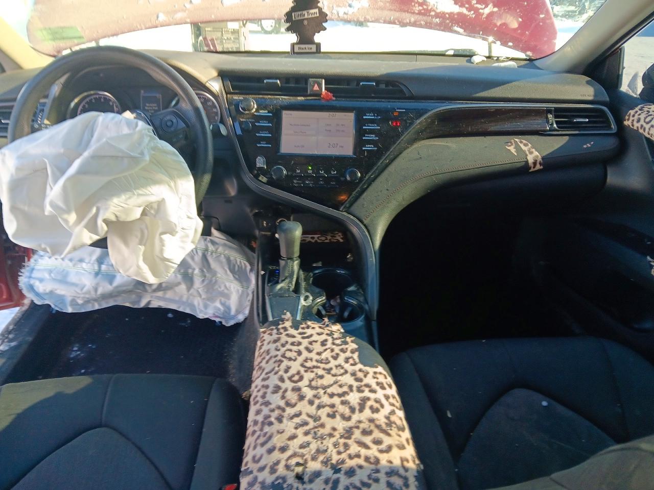 TOYOTA CAMRY LE 2018