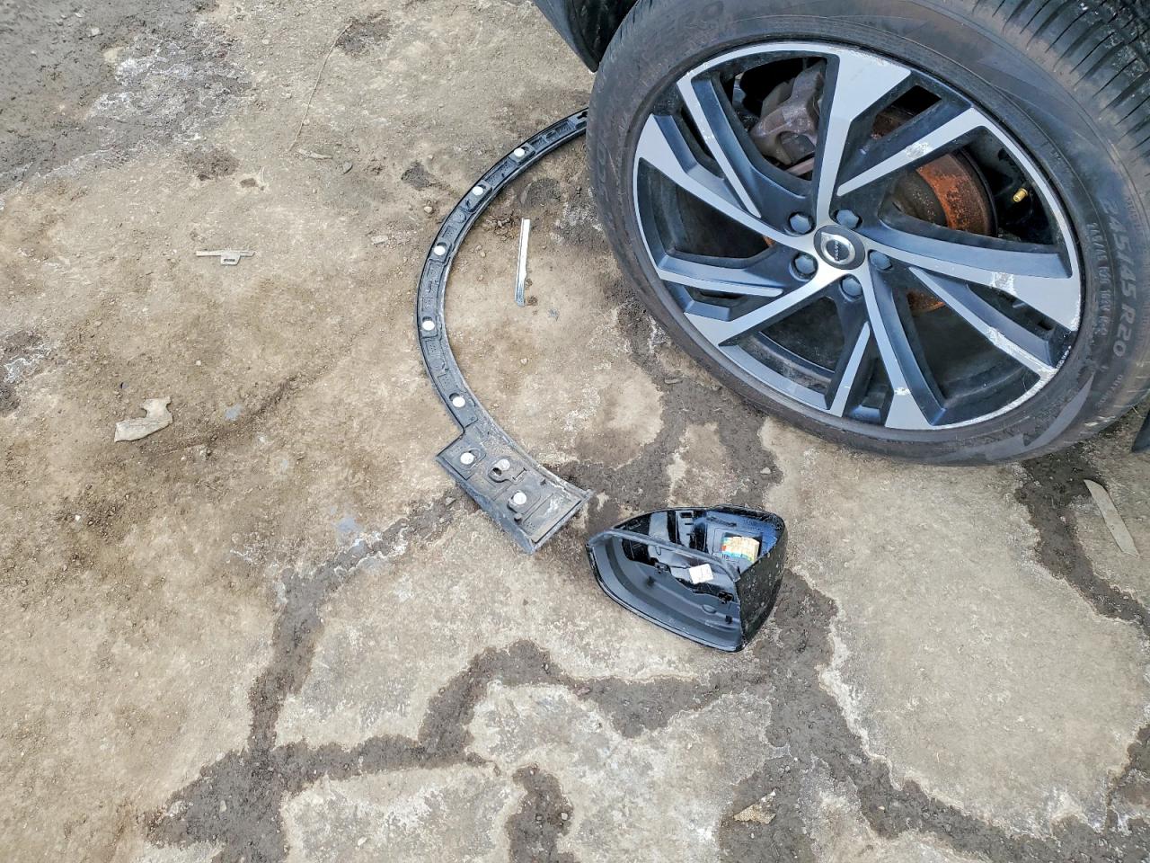 VOLVO XC40 T5 R-DESIGN 2019