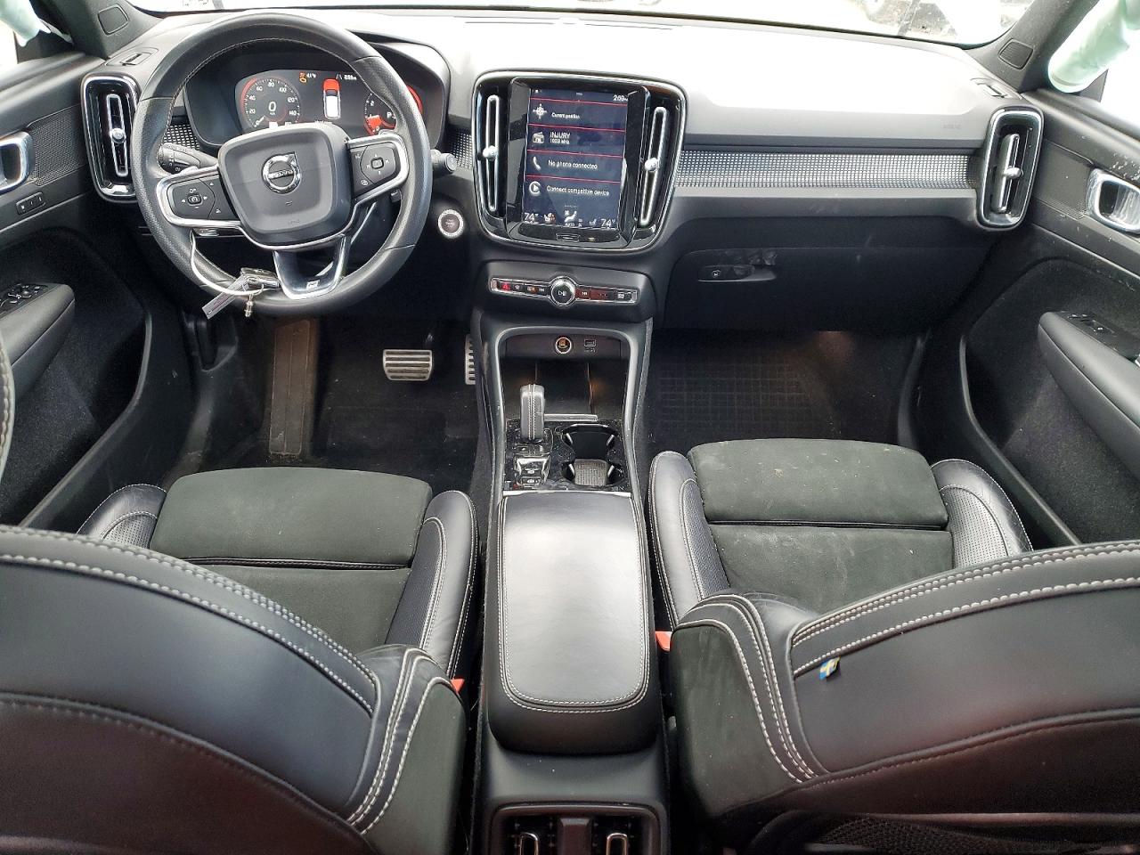 VOLVO XC40 T5 R-DESIGN 2019