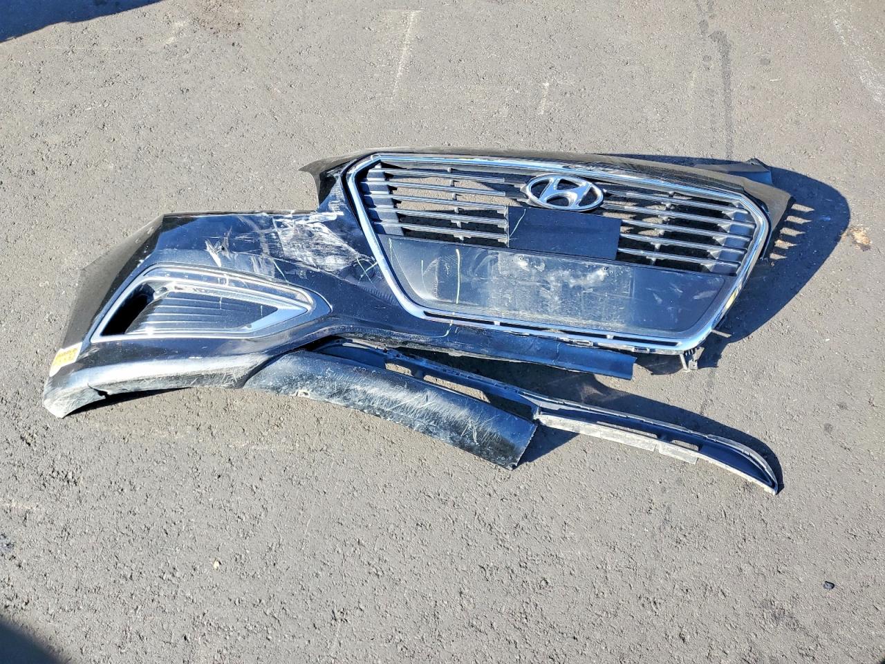 HYUNDAI SONATA PLUG-IN HYBRID LIMITED 2015