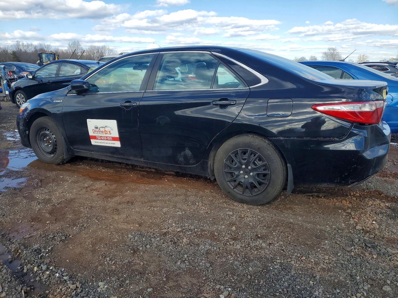TOYOTA CAMRY HYBRID LE 2016
