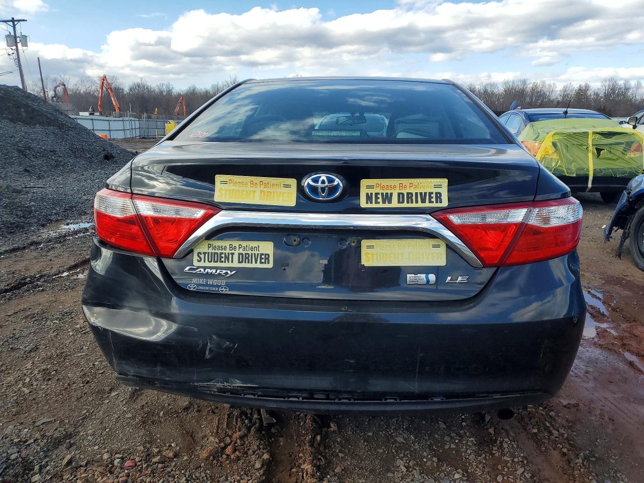 TOYOTA CAMRY HYBRID LE 2016