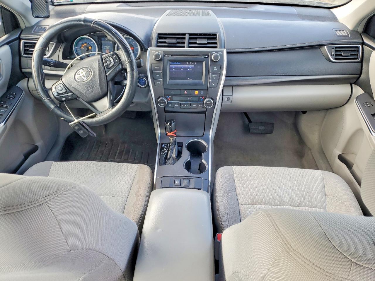 TOYOTA CAMRY HYBRID LE 2016