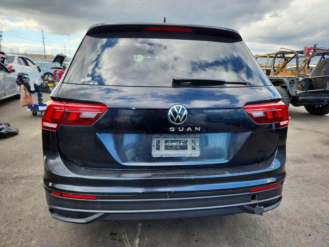 VOLKSWAGEN TIGUAN S 2021