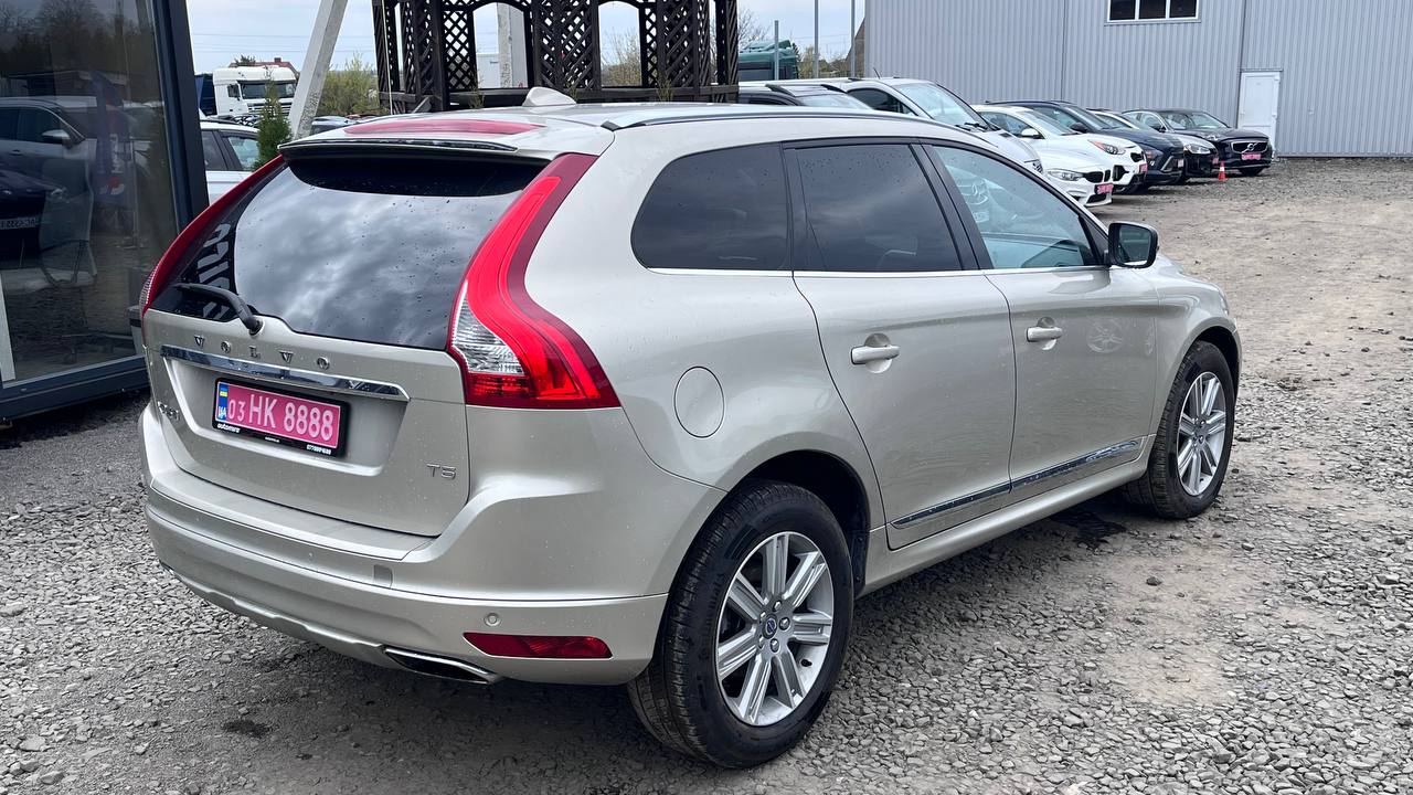 VOLVO XC60 T5 INSCRIPTION 2016
