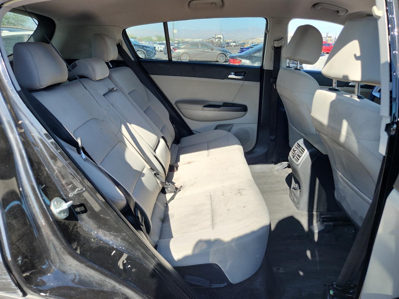 KIA SPORTAGE LX 2021