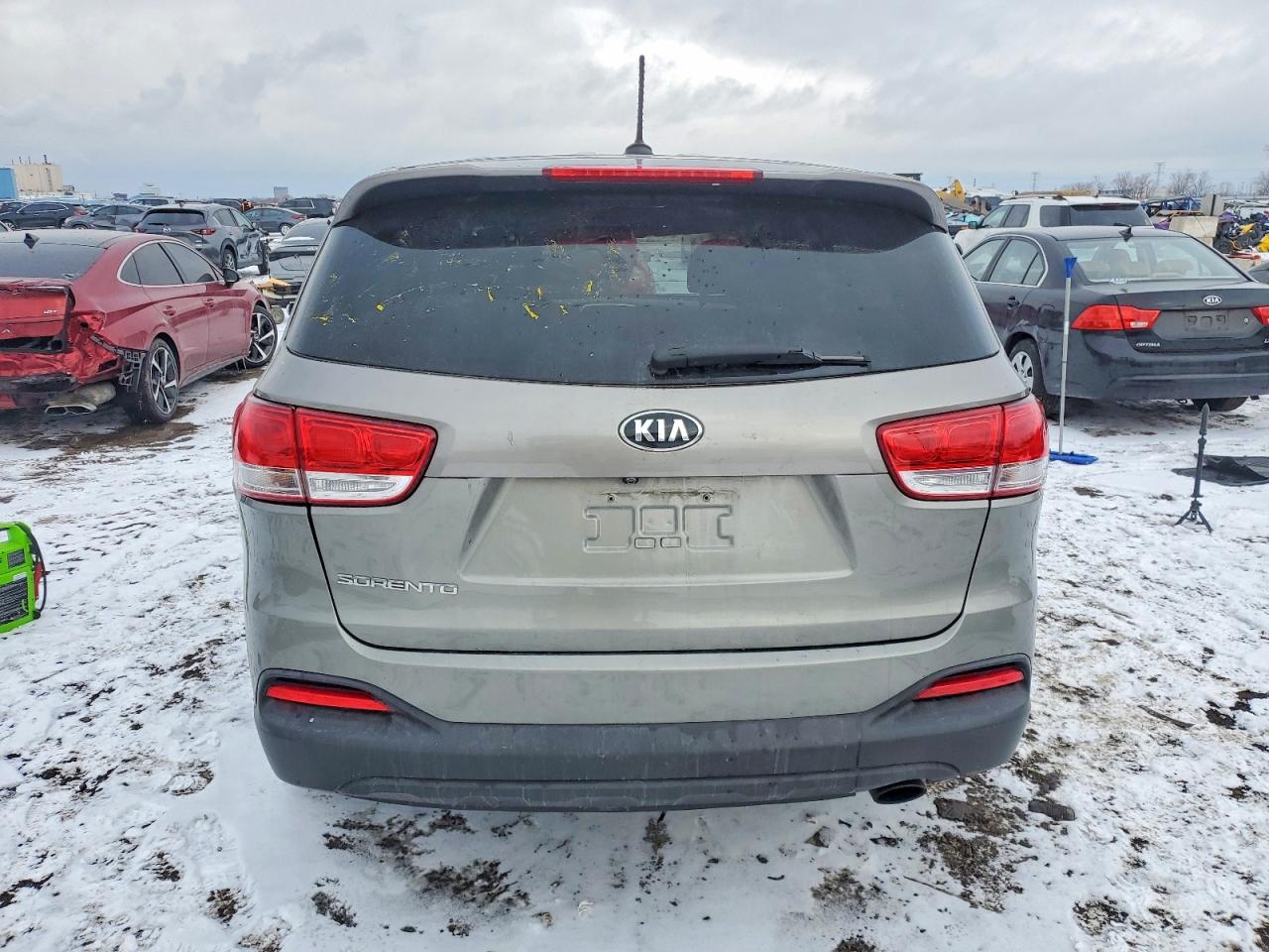KIA SORENTO LX 2017