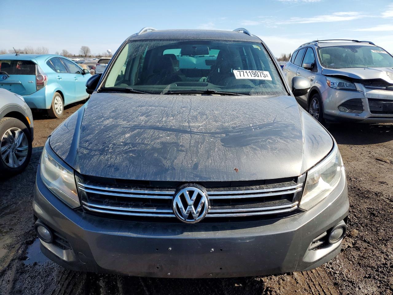 VOLKSWAGEN TIGUAN S 2014