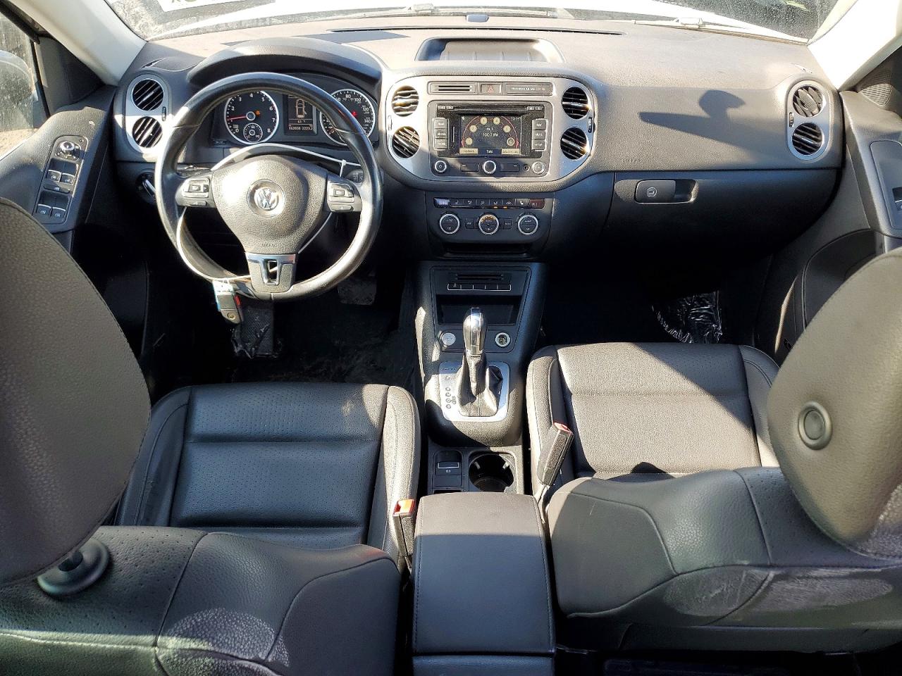 VOLKSWAGEN TIGUAN S 2014