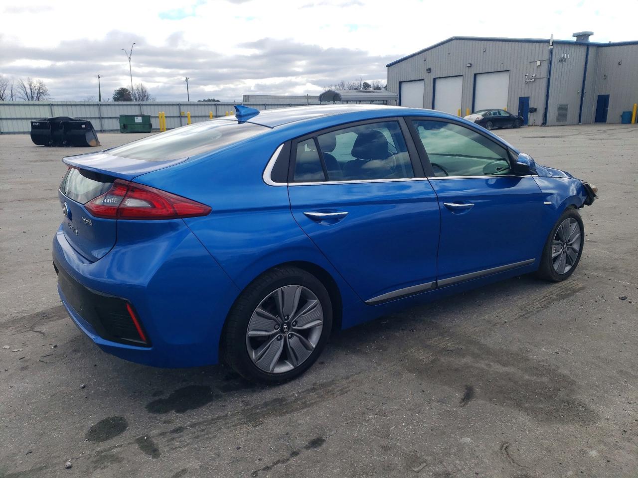 HYUNDAI IONIQ HYBRID LIMITED 2017