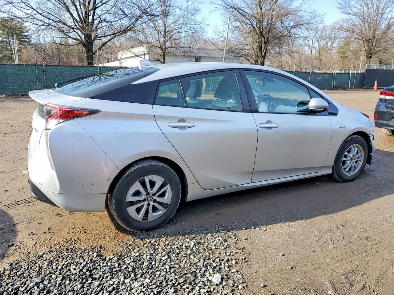 TOYOTA PRIUS FOUR 2018