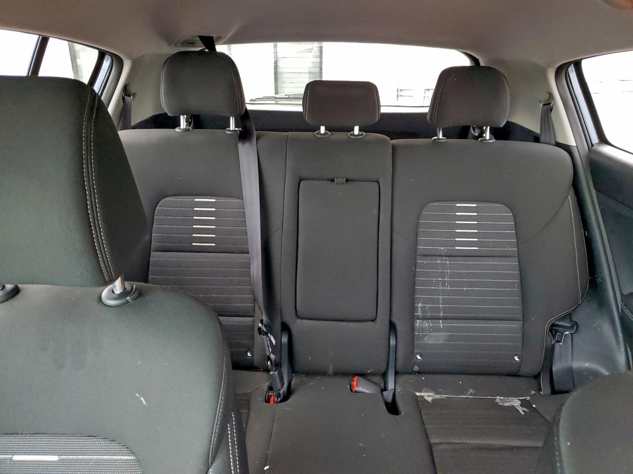 KIA SPORTAGE LX 2017