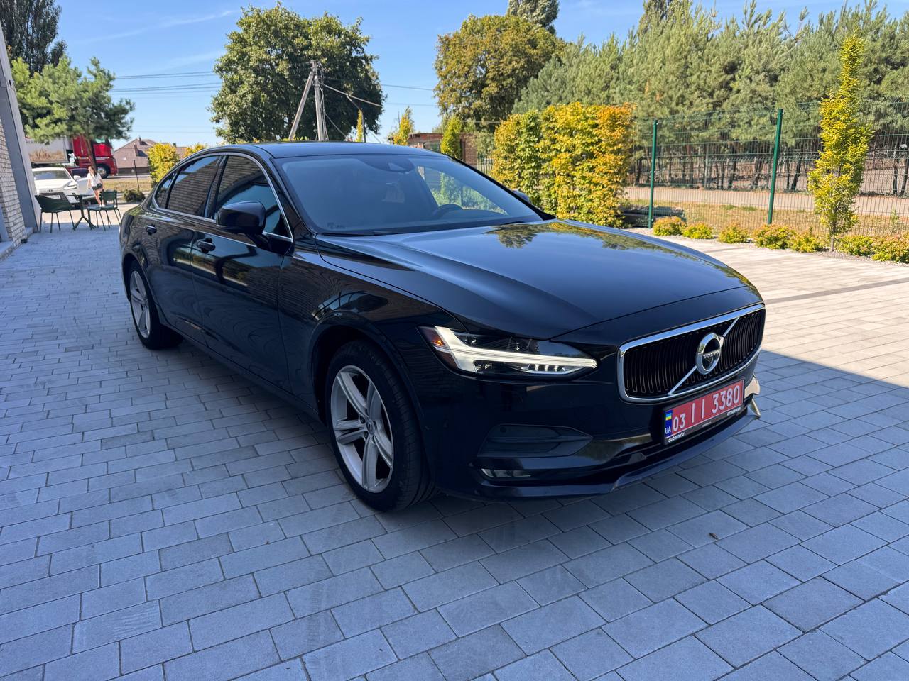 VOLVO S90 T5 MOMENTUM 2017