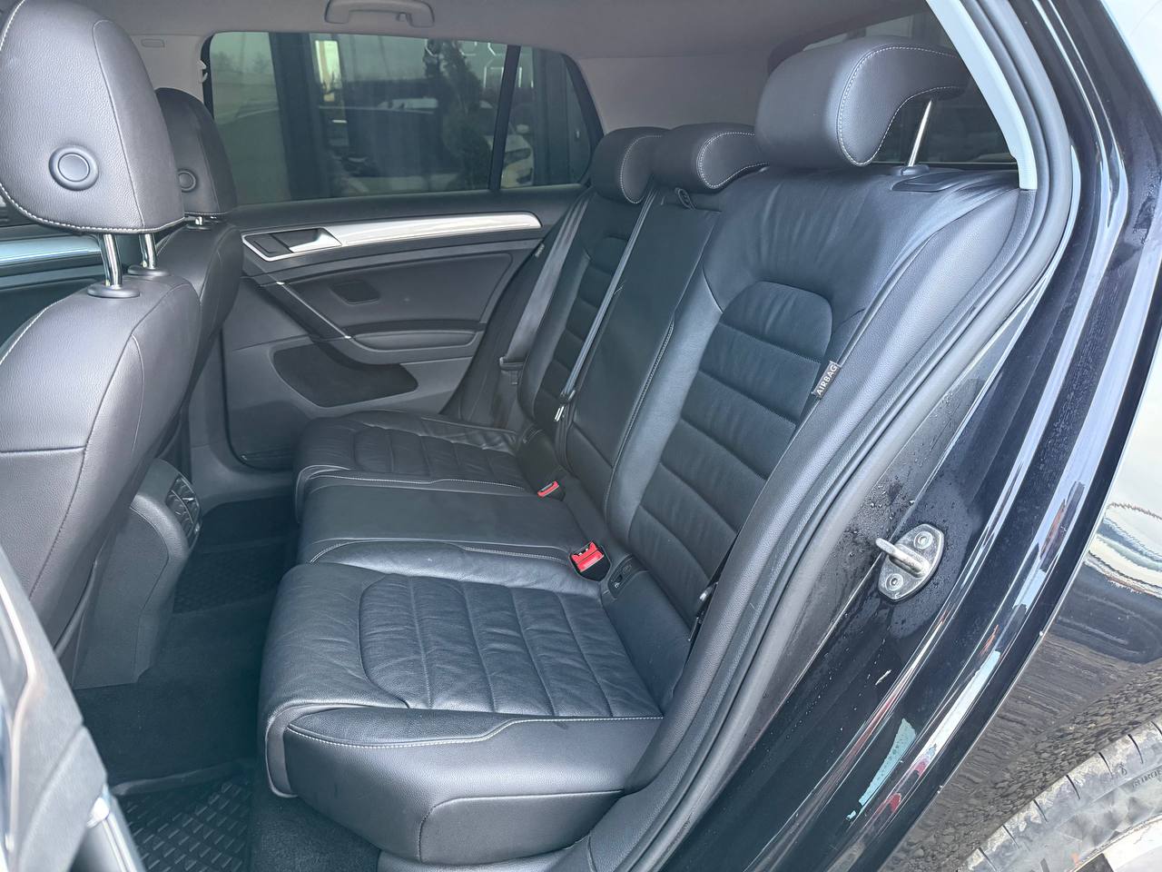 VOLKSWAGEN E-golf 2015