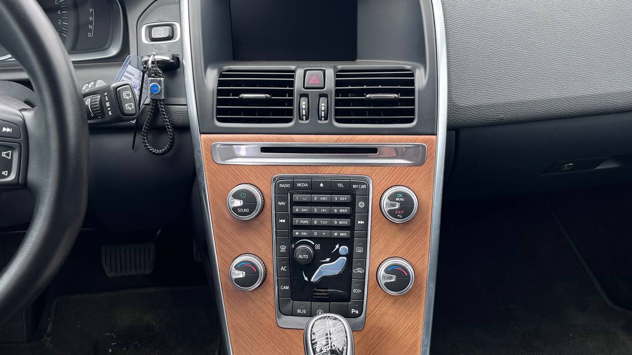 VOLVO XC60 T5 INSCRIPTION 2016