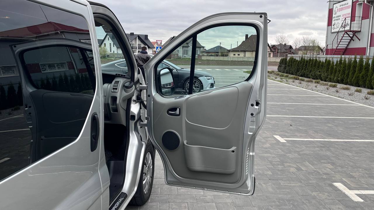 OPEL VIVARO 2014