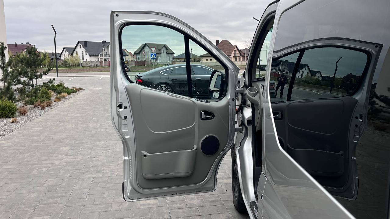 OPEL VIVARO 2014