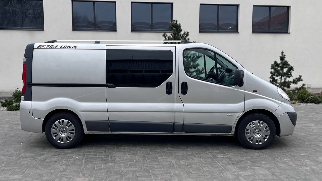 OPEL VIVARO 2014