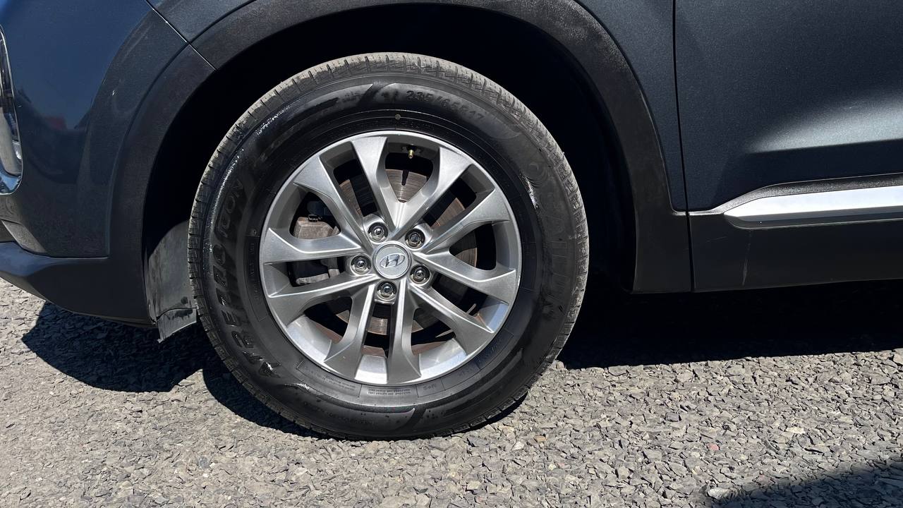HYUNDAI SANTA FE SEL 2019