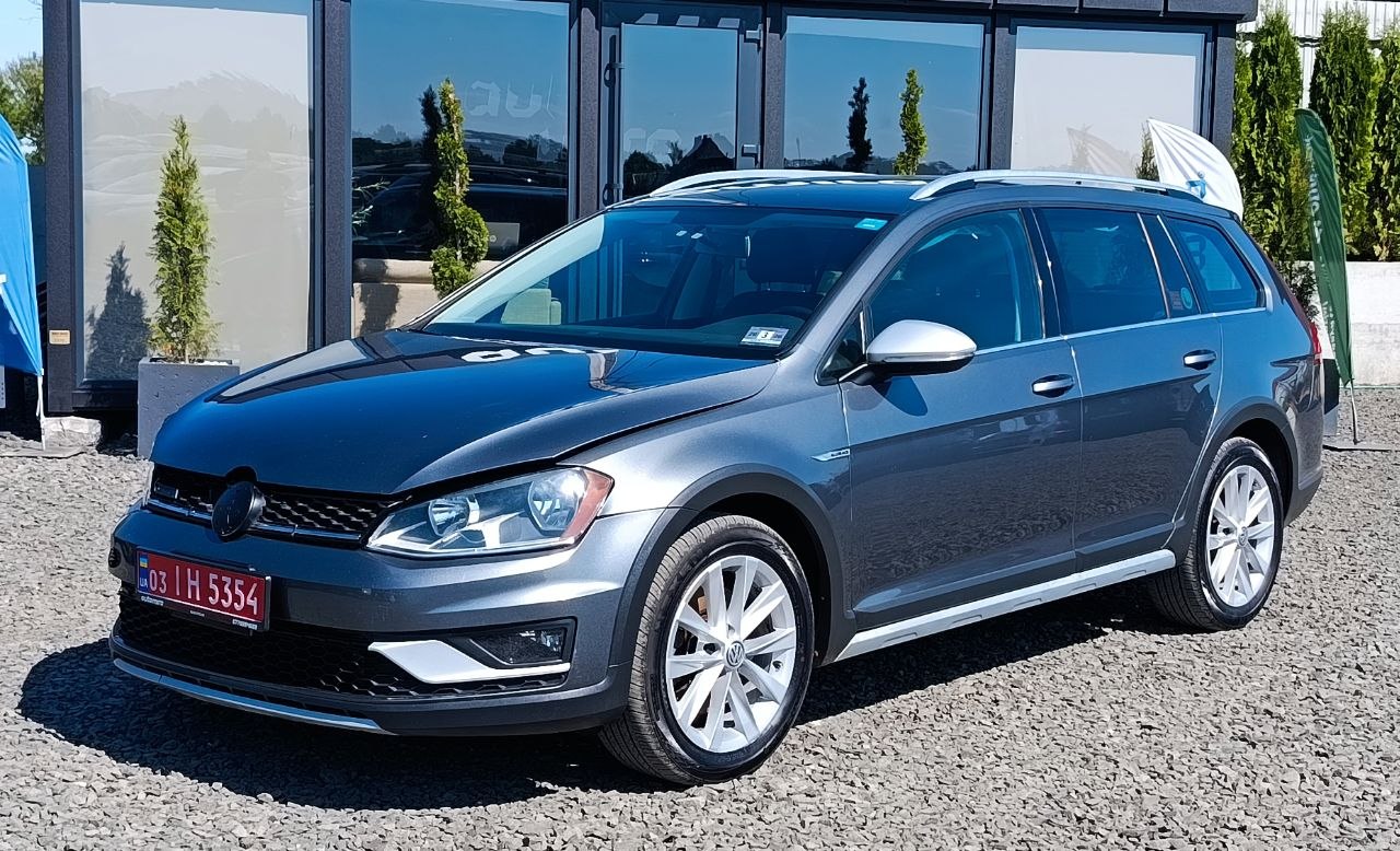 VOLKSWAGEN GOLF ALLTRACK 2017
