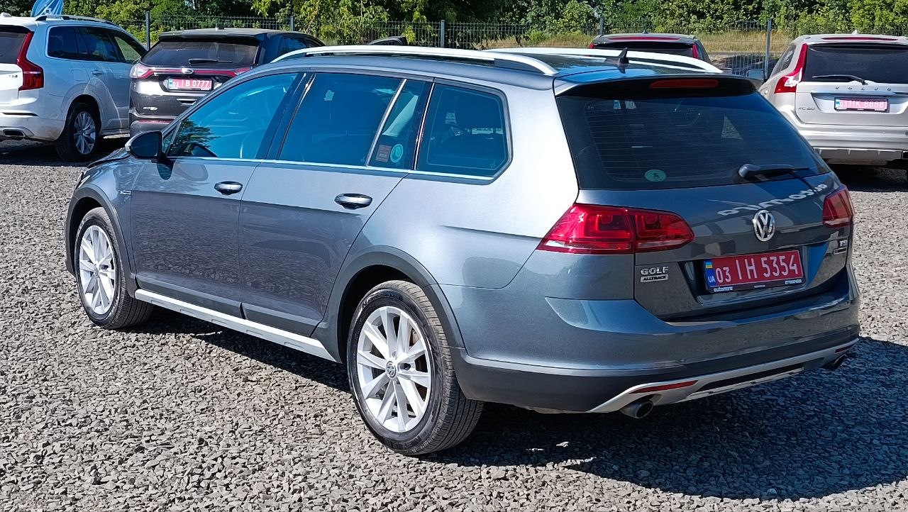 VOLKSWAGEN GOLF ALLTRACK 2017