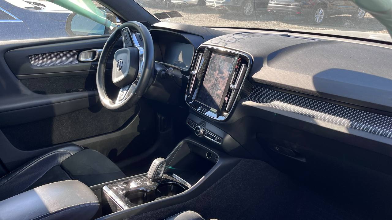 VOLVO XC40 T5 R-DESIGN 2019