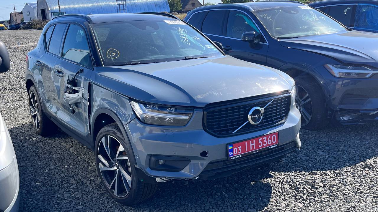 VOLVO XC40 T5 R-DESIGN 2019