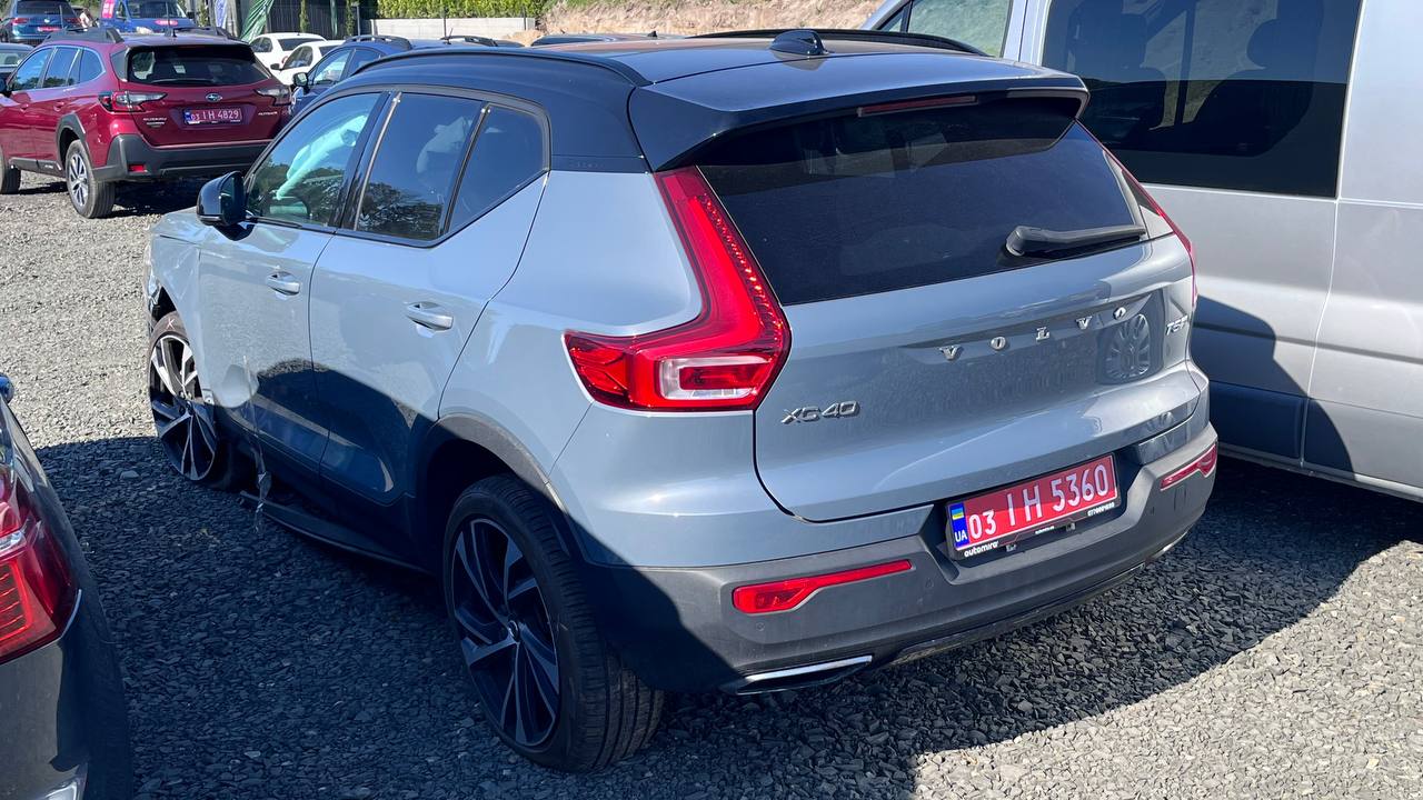 VOLVO XC40 T5 R-DESIGN 2019