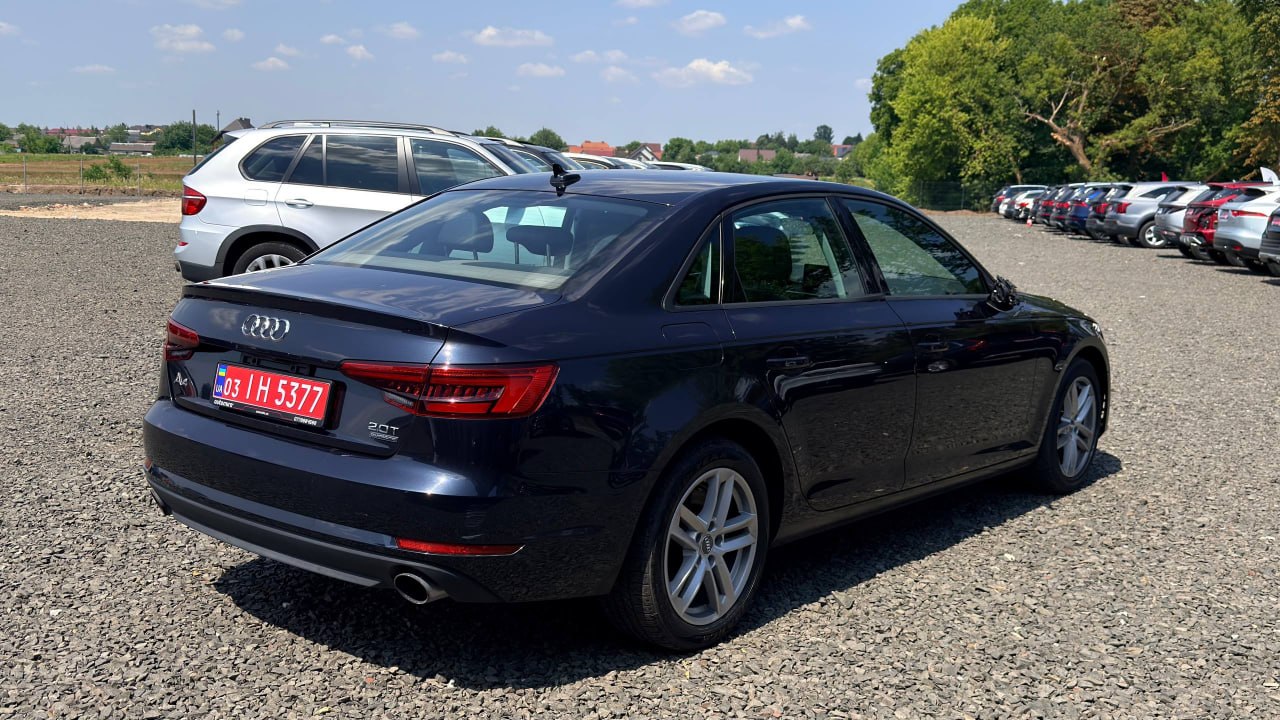 AUDI A4 PREMIUM 2016