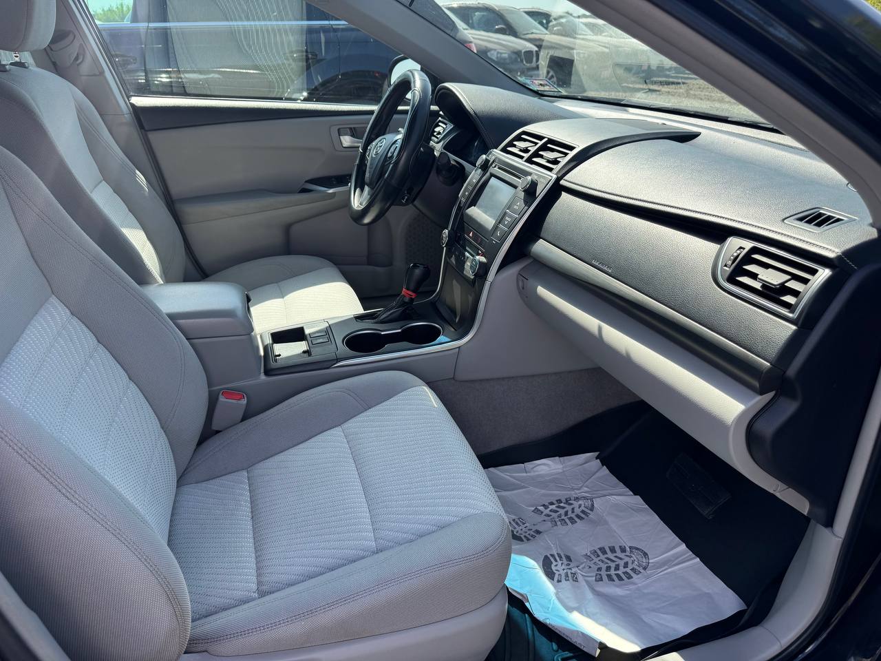 TOYOTA CAMRY HYBRID LE 2016