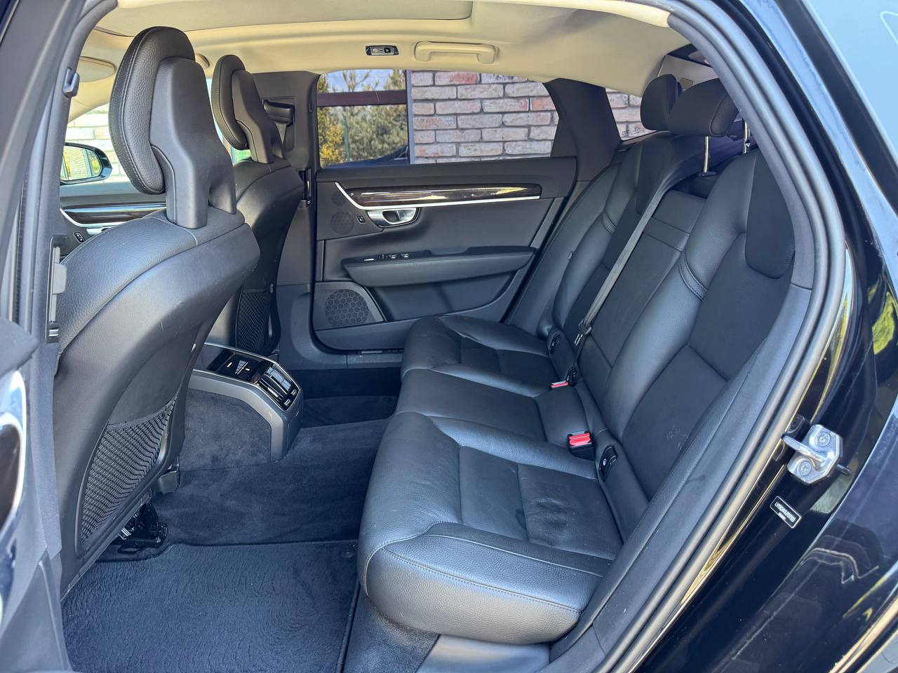 VOLVO S90 T5 MOMENTUM 2017