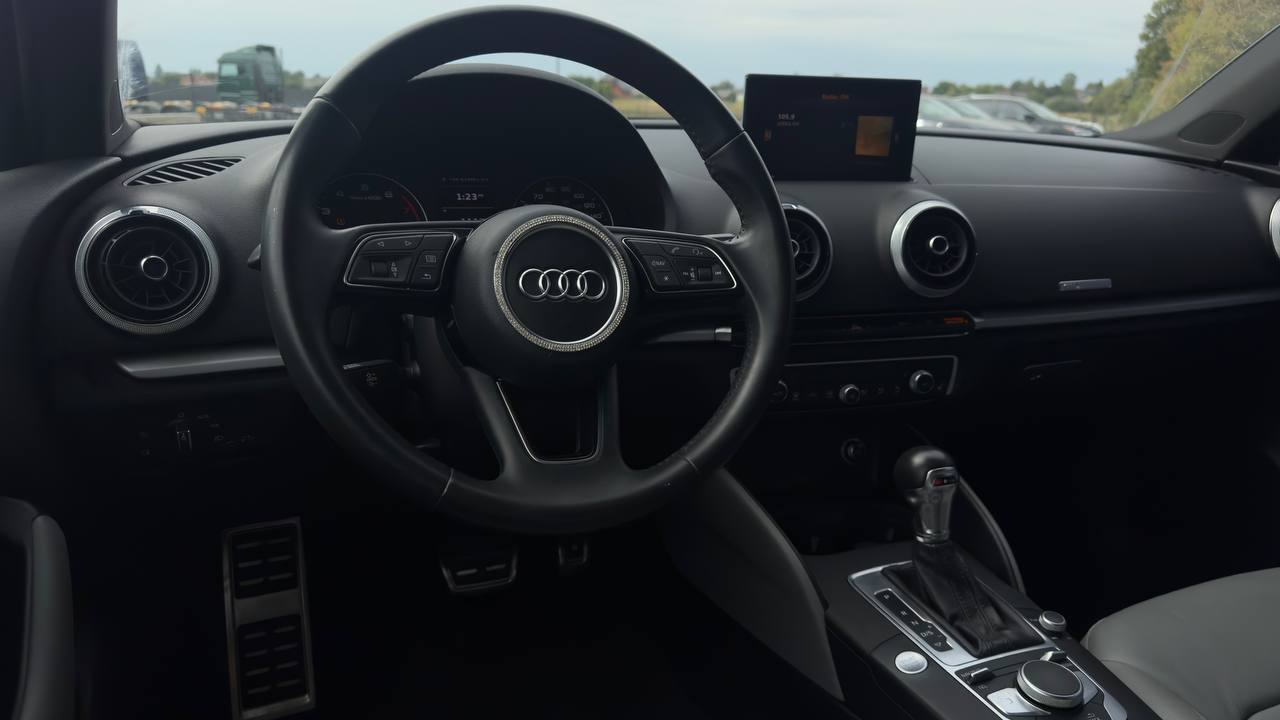 AUDI A3 PREMIUM 2017