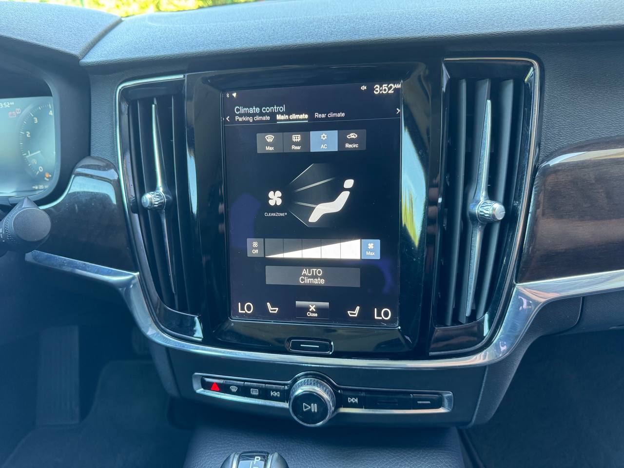 VOLVO S90 T5 MOMENTUM 2017