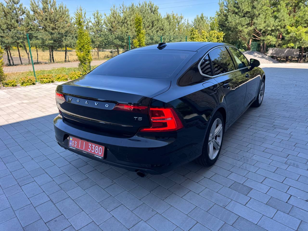 VOLVO S90 T5 MOMENTUM 2017