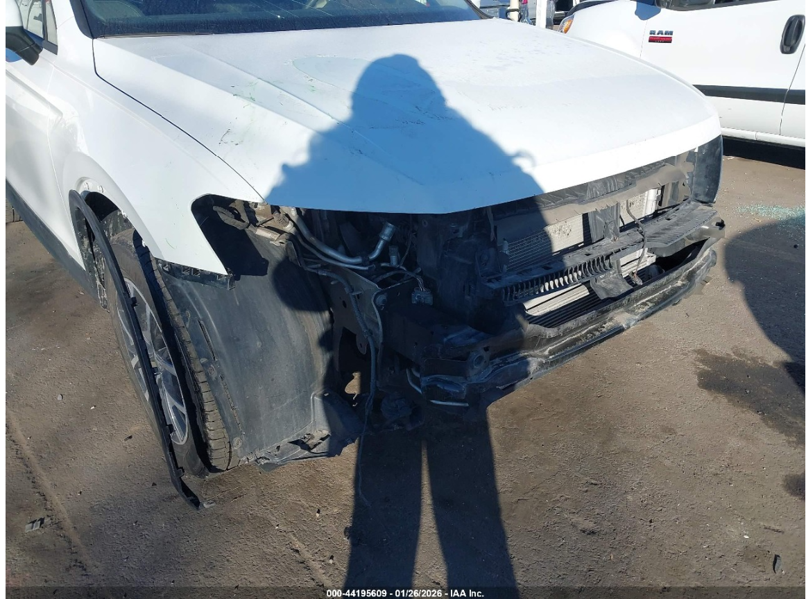 VOLKSWAGEN TIGUAN S 2021