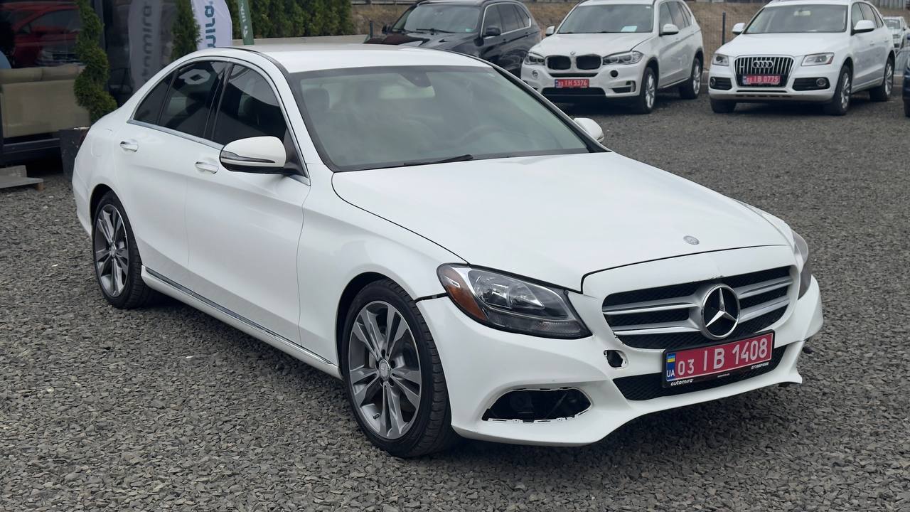 MERCEDES-BENZ C 300 2016