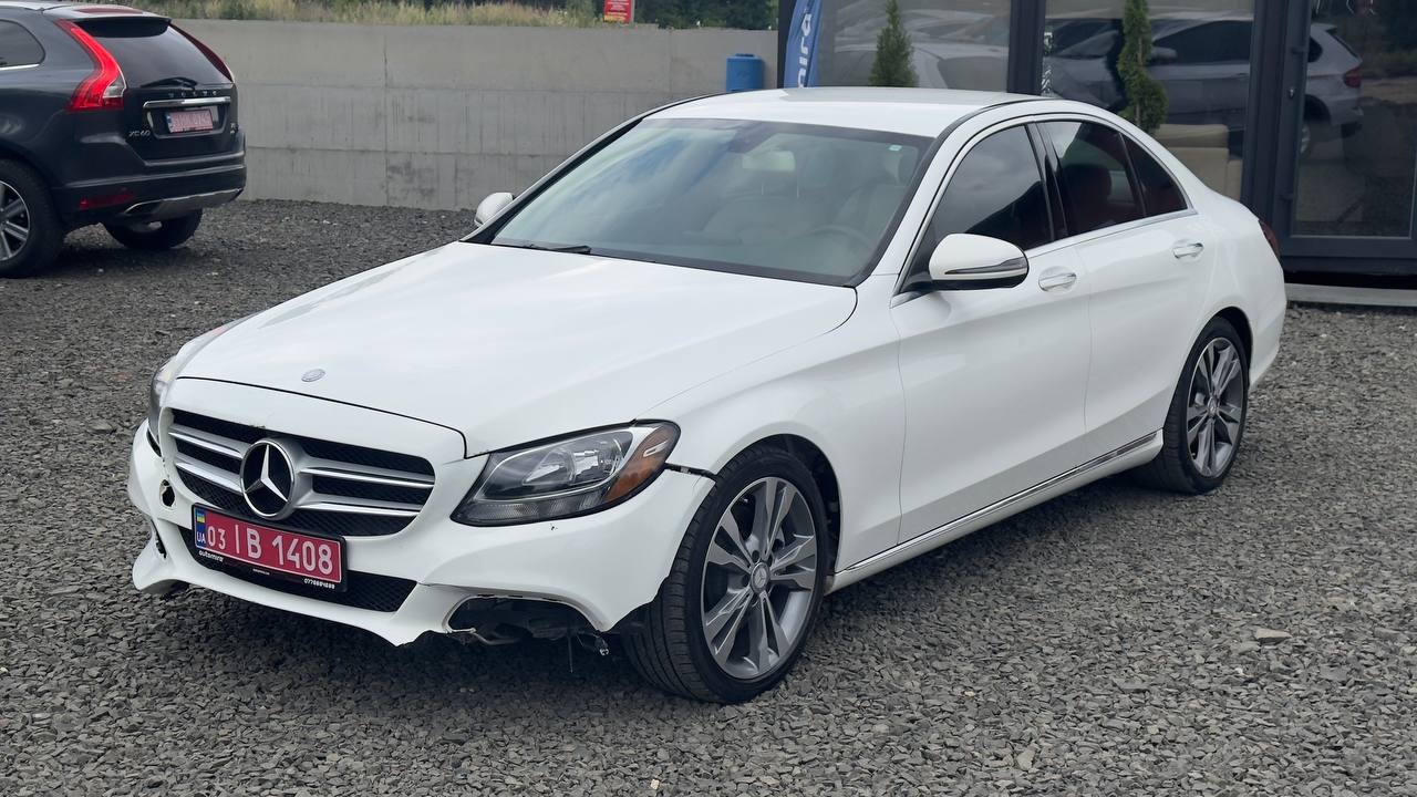 MERCEDES-BENZ C 300 2016