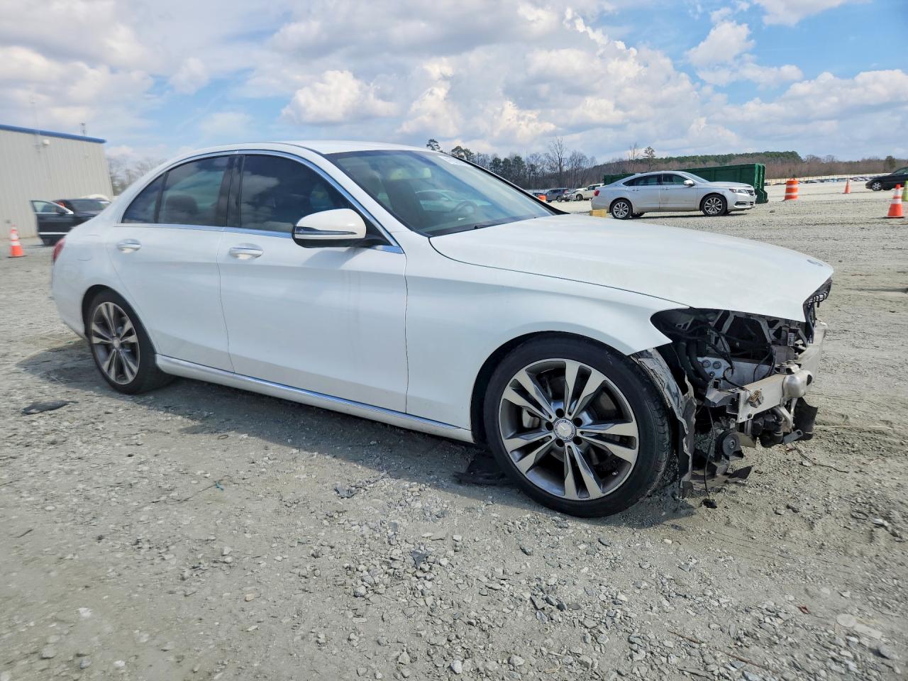 MERCEDES-BENZ C 300 2016