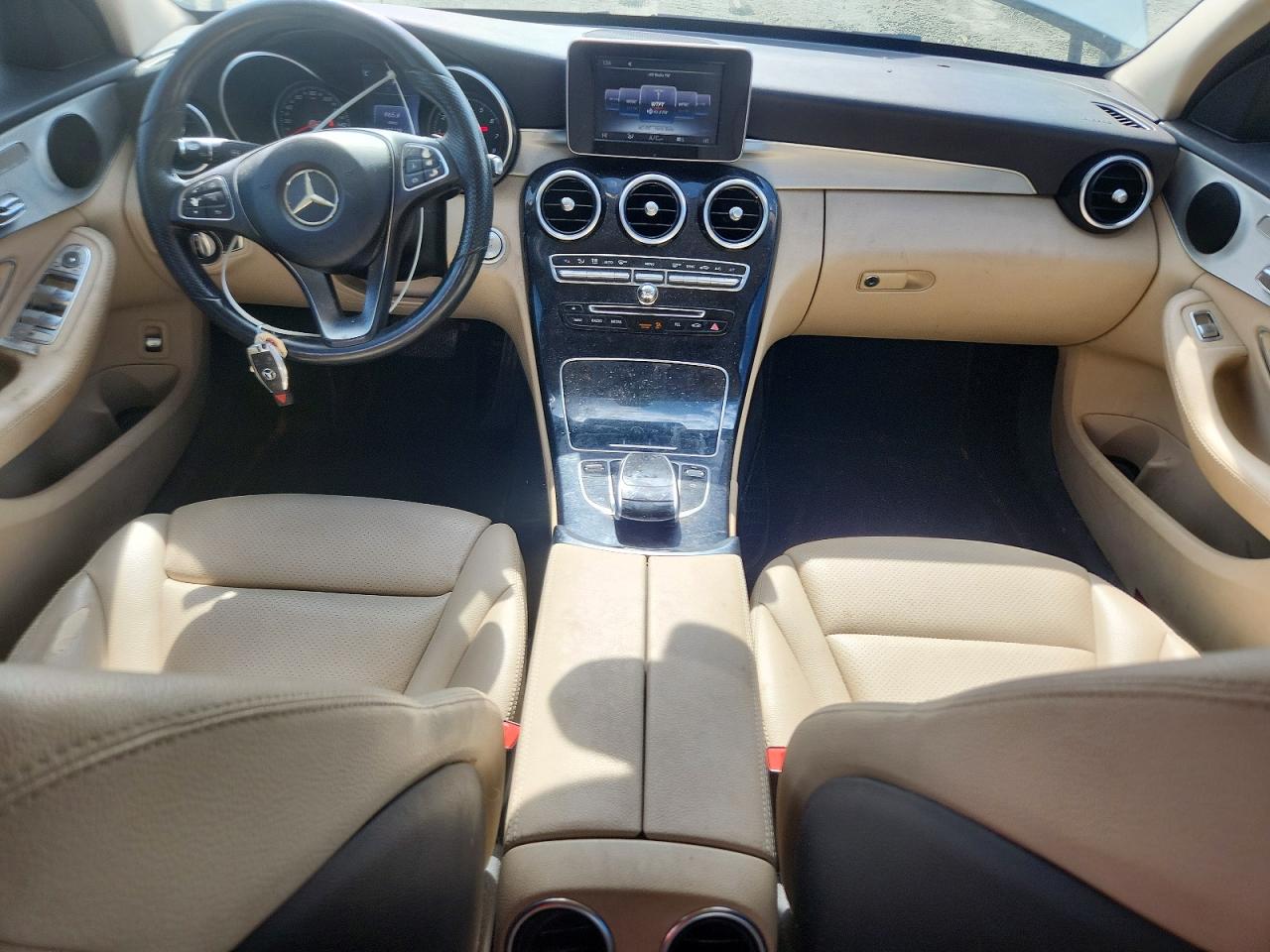 MERCEDES-BENZ C 300 2016