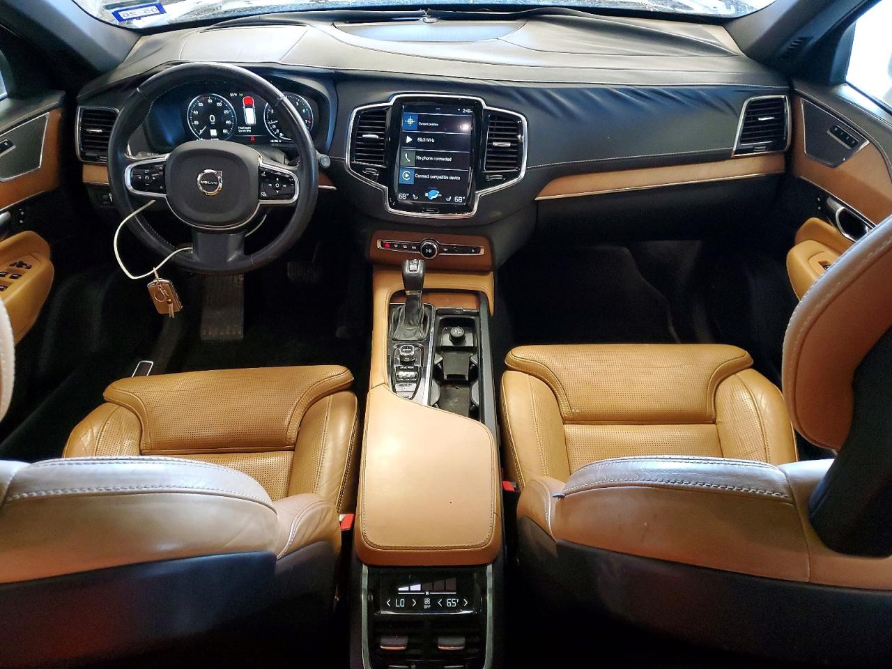 VOLVO XC90 T6 2018
